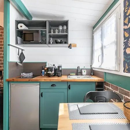 Maree Haute - Refresh In A Full Center - Netflix - Wifi - *